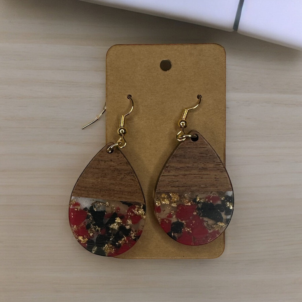 OVAL WOODEN & RESIN EARRINGS