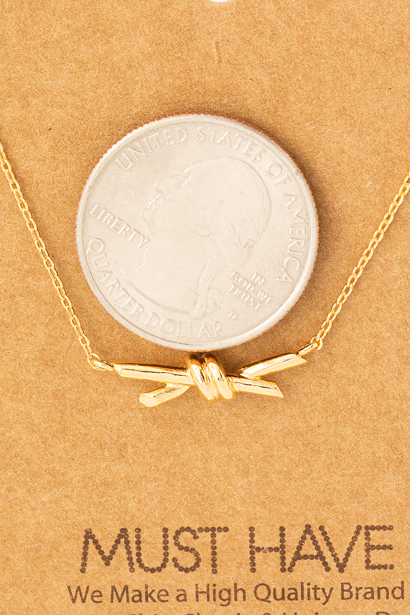 DAINTY KNOT PENDENT (BARB WIRE) NECKLACE